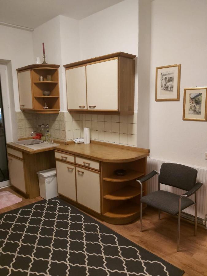 1 Zimmerwohnung Mit Kueche, Balkon Und Badezimmer In Apartmen * Düsseldorf